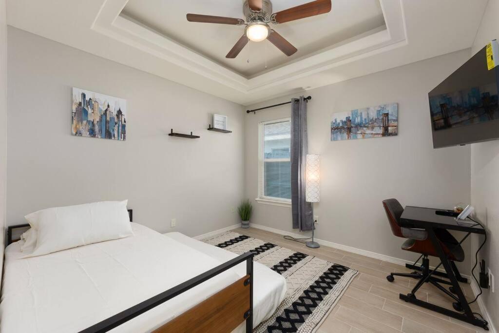 Cozy 3 Bed 2 Bath Apartment, Near Shopping Plazas, Expressway And Free Parking Edinburg Exterior foto